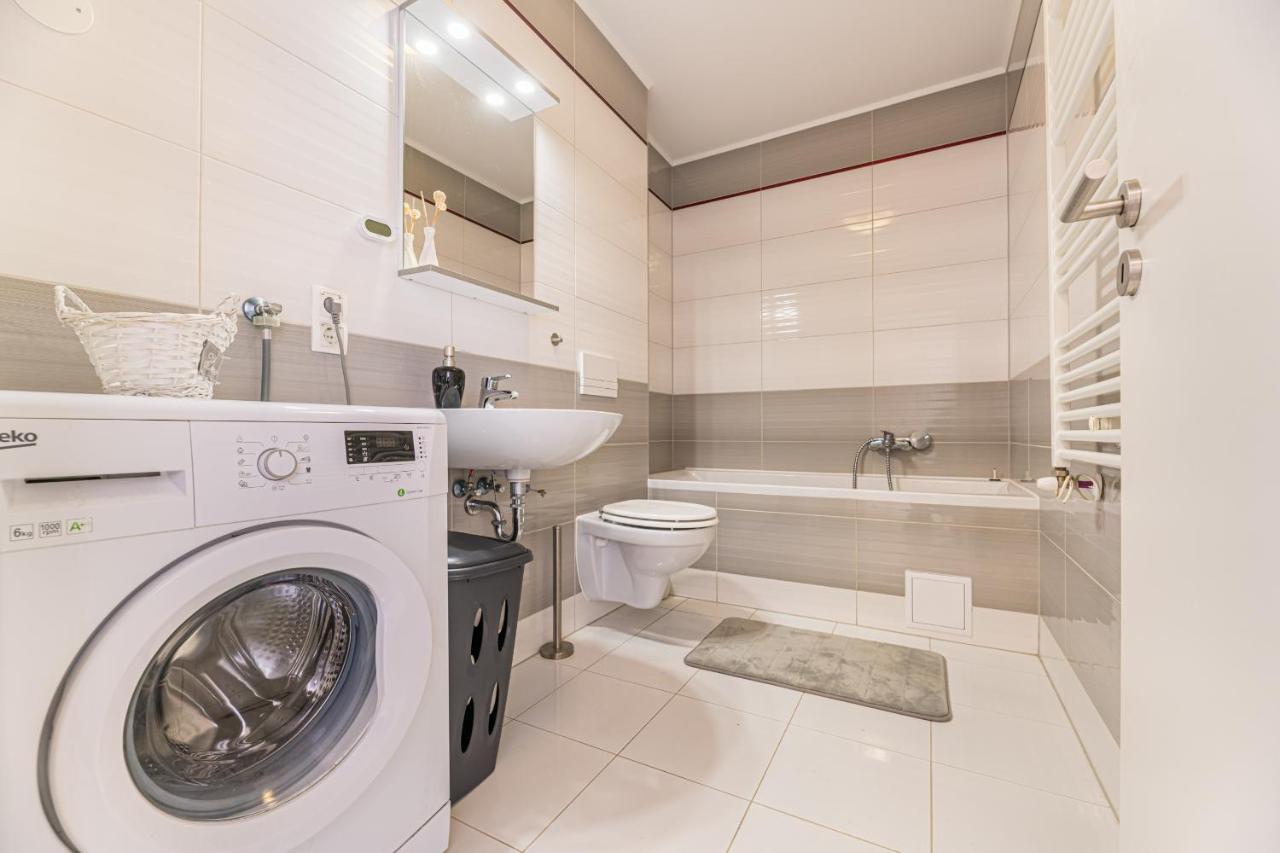 Apartament Belles Roses Appartamento Braşov